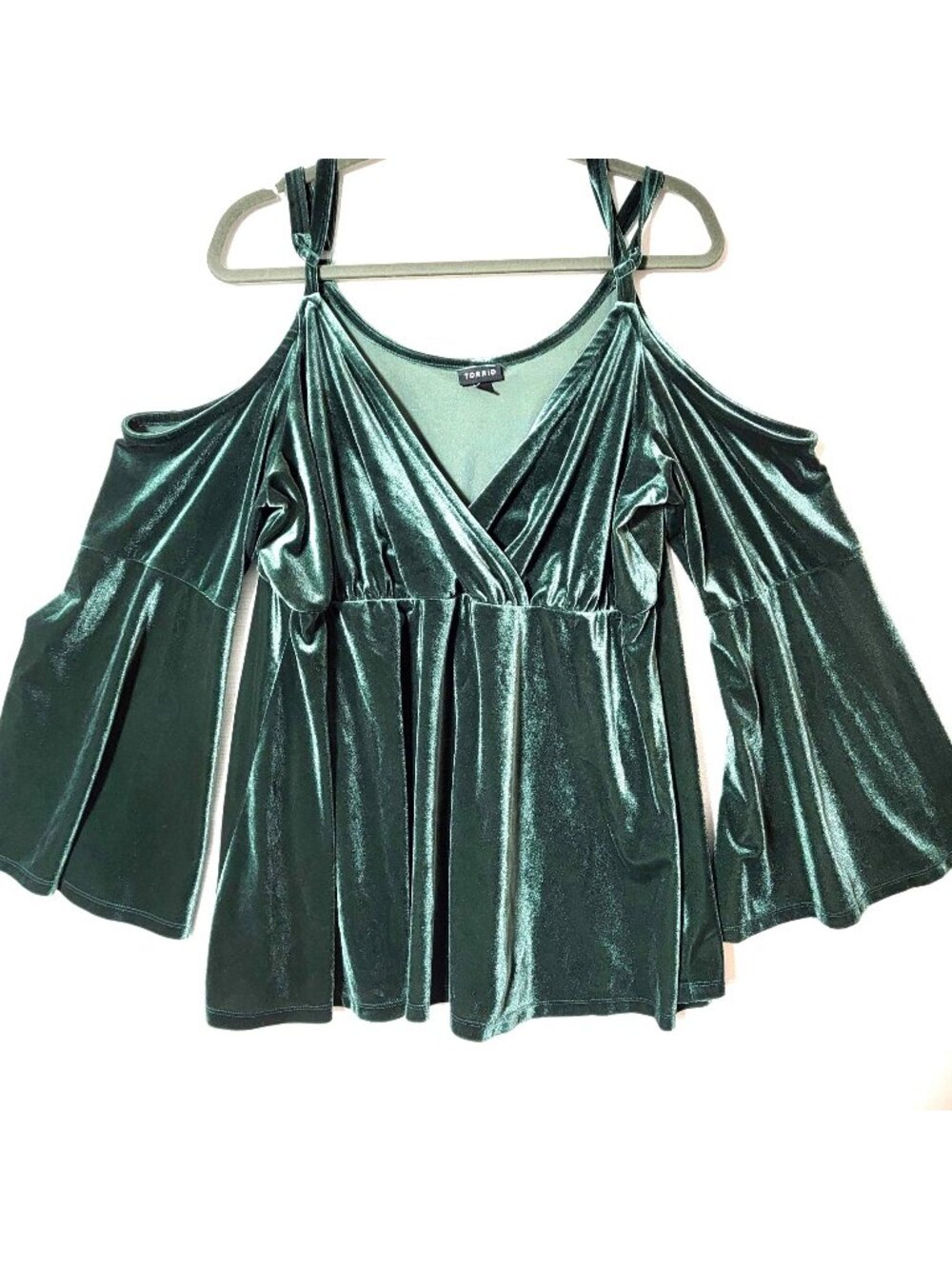 Torrid Cold Shoulder Top Womens Sz 3 X Bell Sleeves Emerald Green Spring Wear